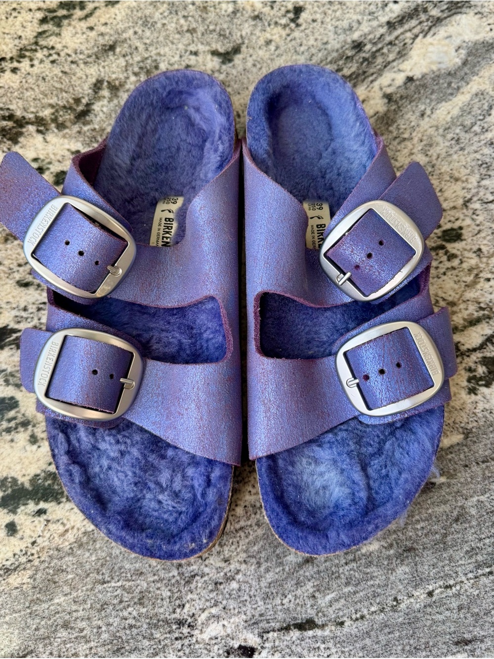 Birkenstock Arizona Big Buckle Shearling Washed Metallic Violet. Size 39 N. EUC